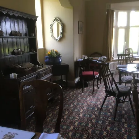 Westergate House 4*