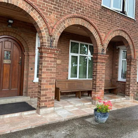Westergate House 4*