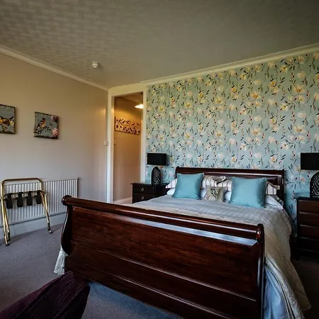 Westergate House Bed & Breakfast 3*