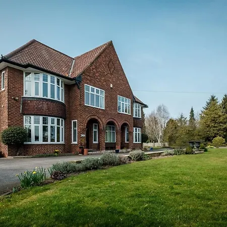 Westergate House Bed and Breakfast 4*