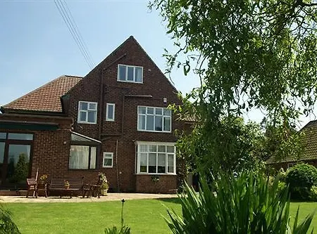 Westergate House Bed & Breakfast 3*