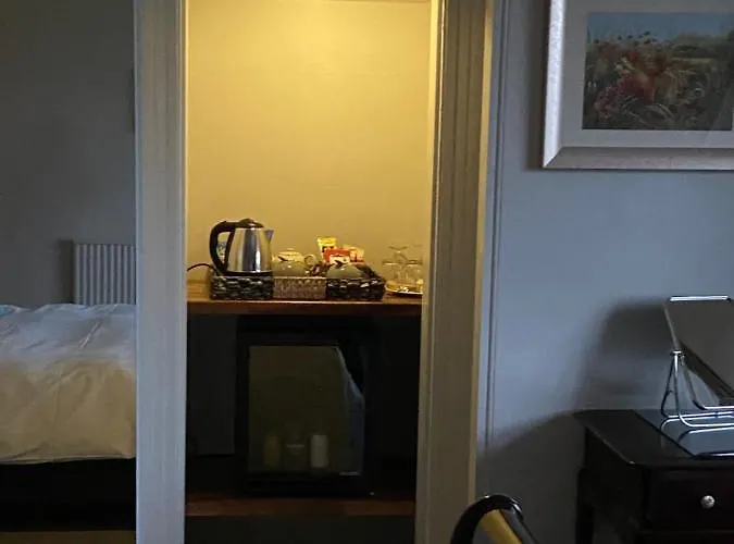 Westergate House Bed & Breakfast 4*